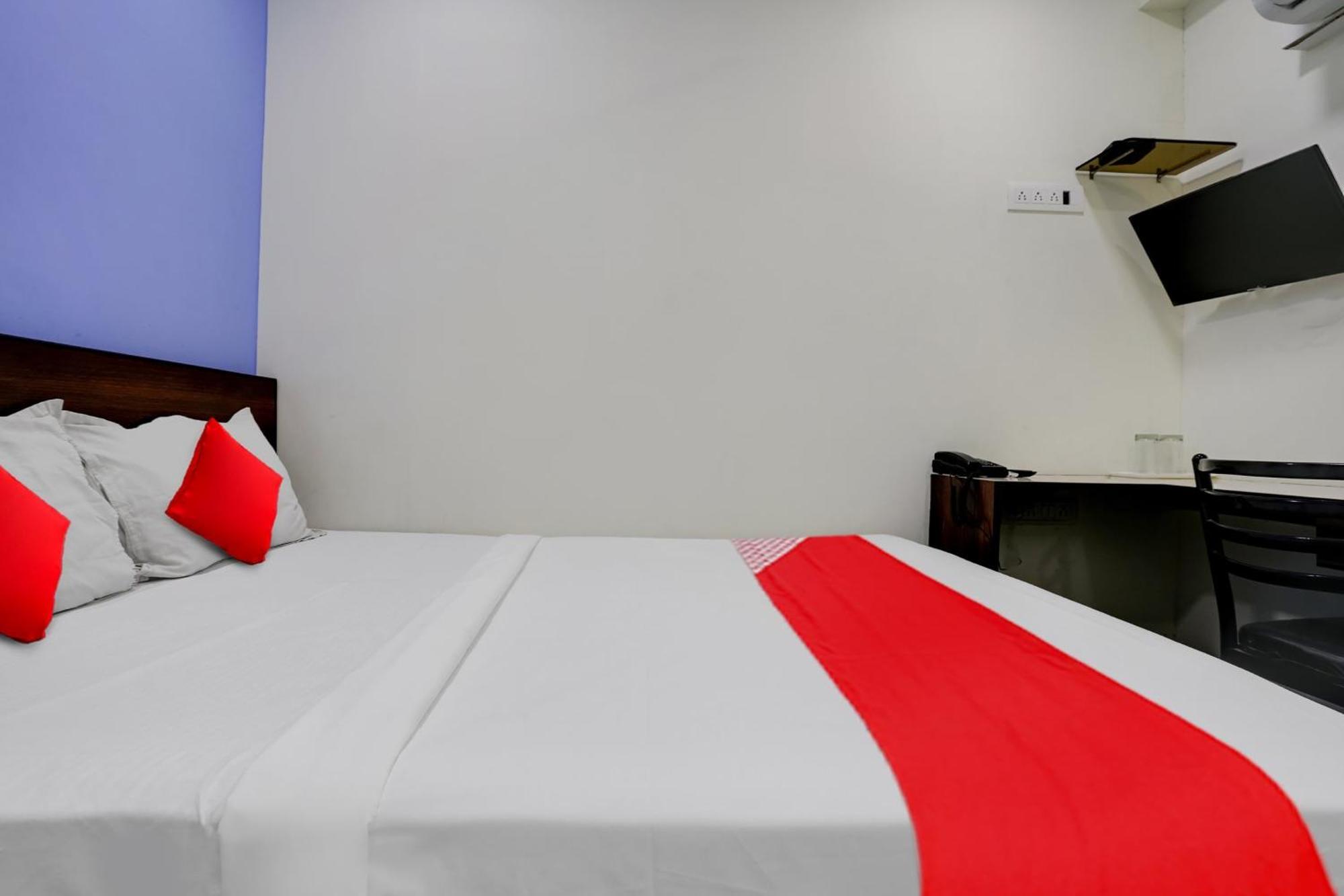 Hotel O Ashwi Нави Мумбаи Экстерьер фото