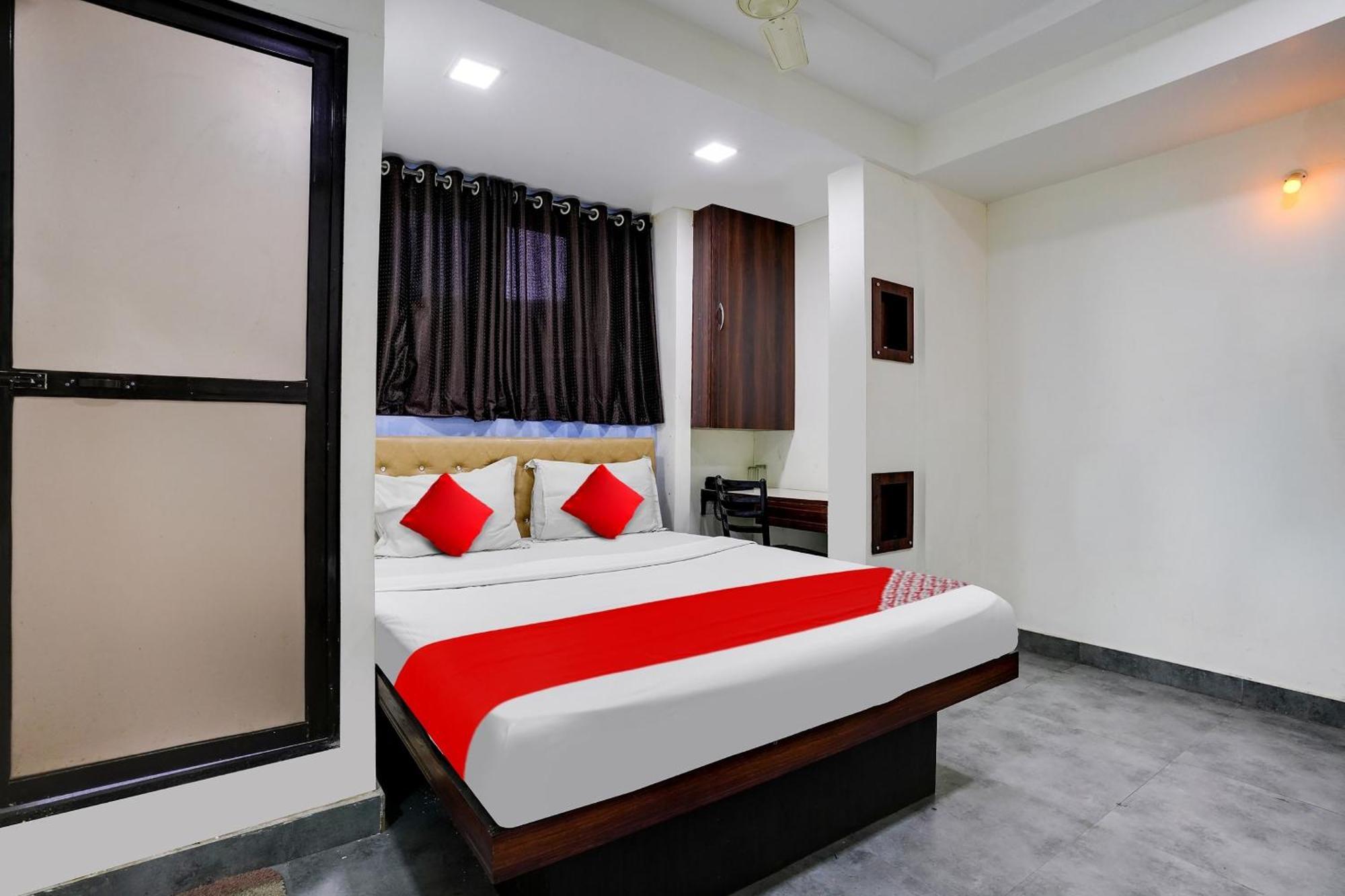 Hotel O Ashwi Нави Мумбаи Экстерьер фото