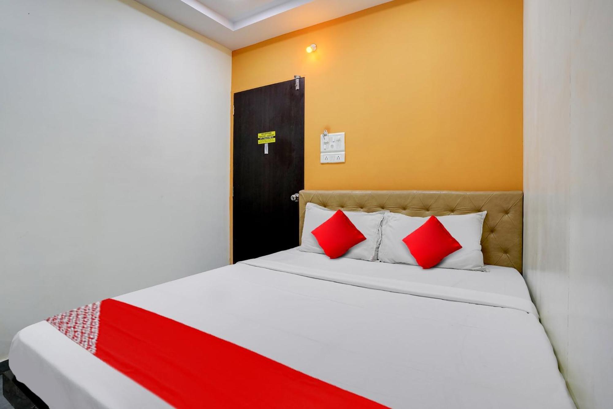 Hotel O Ashwi Нави Мумбаи Экстерьер фото