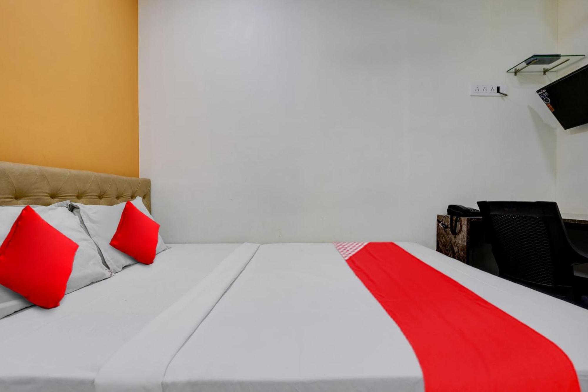 Hotel O Ashwi Нави Мумбаи Экстерьер фото